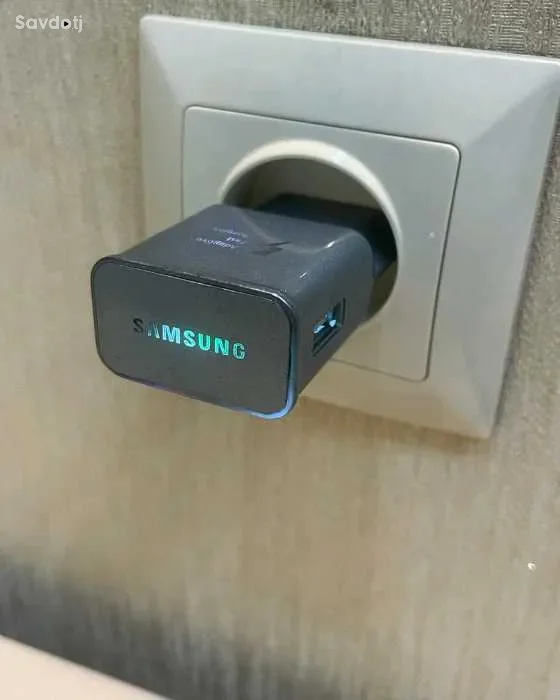 Зарядное устройство Samsung с подсветкой 