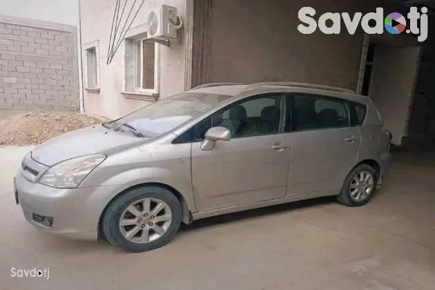Toyota Verso 2005