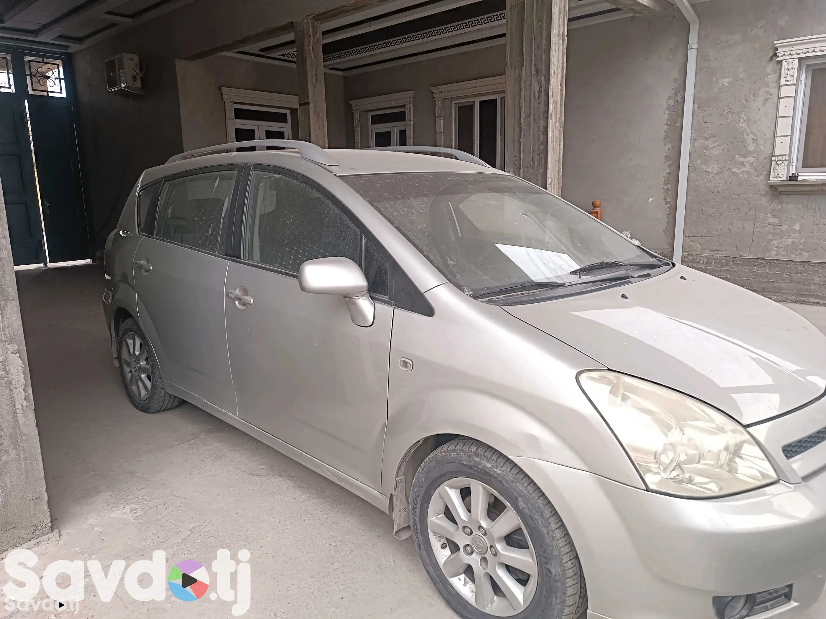 Toyota Verso 2005