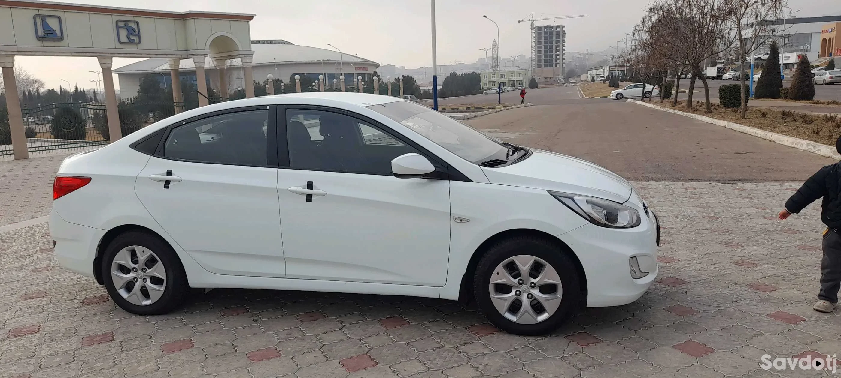Hyundai Solaris 2013