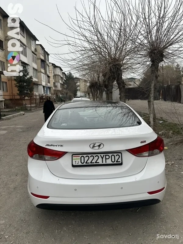 Hyundai Avante 2013