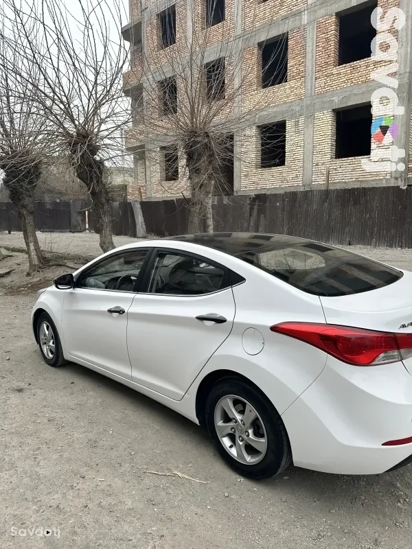 Hyundai Avante 2013