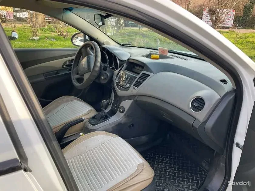 Chevrolet Cruze 2010
