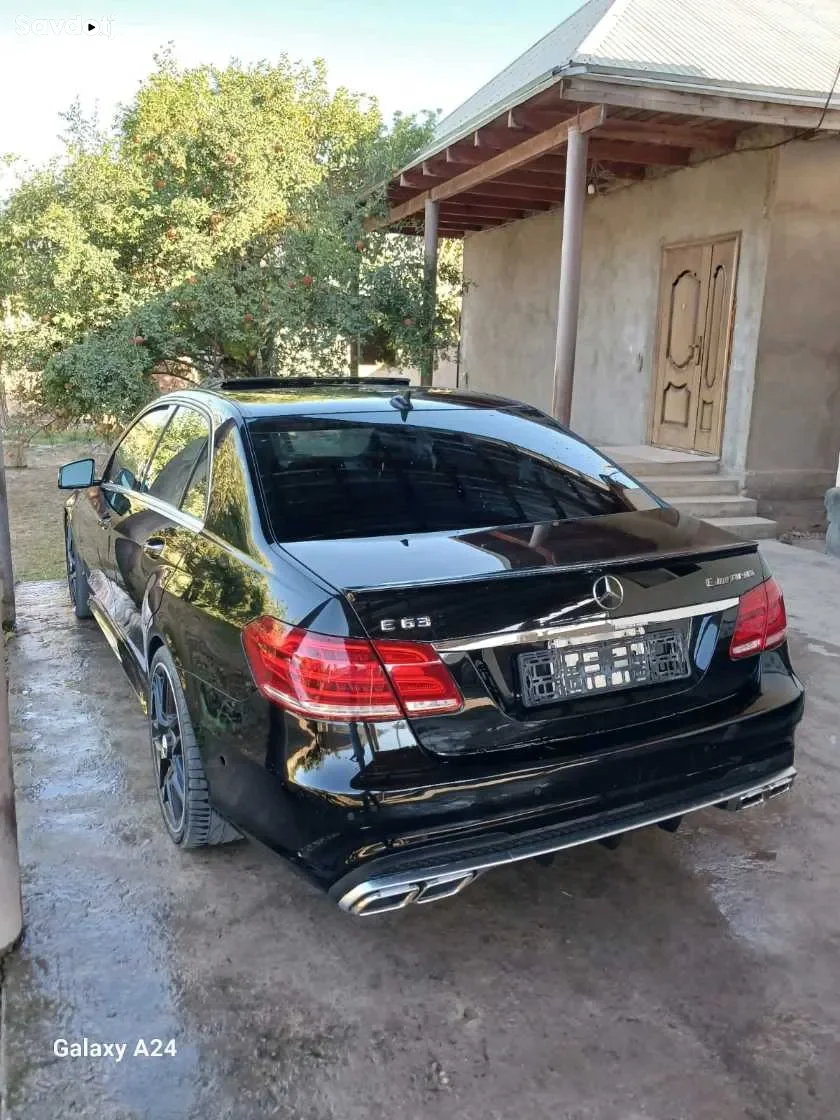 Mercedes-benz E class 2010