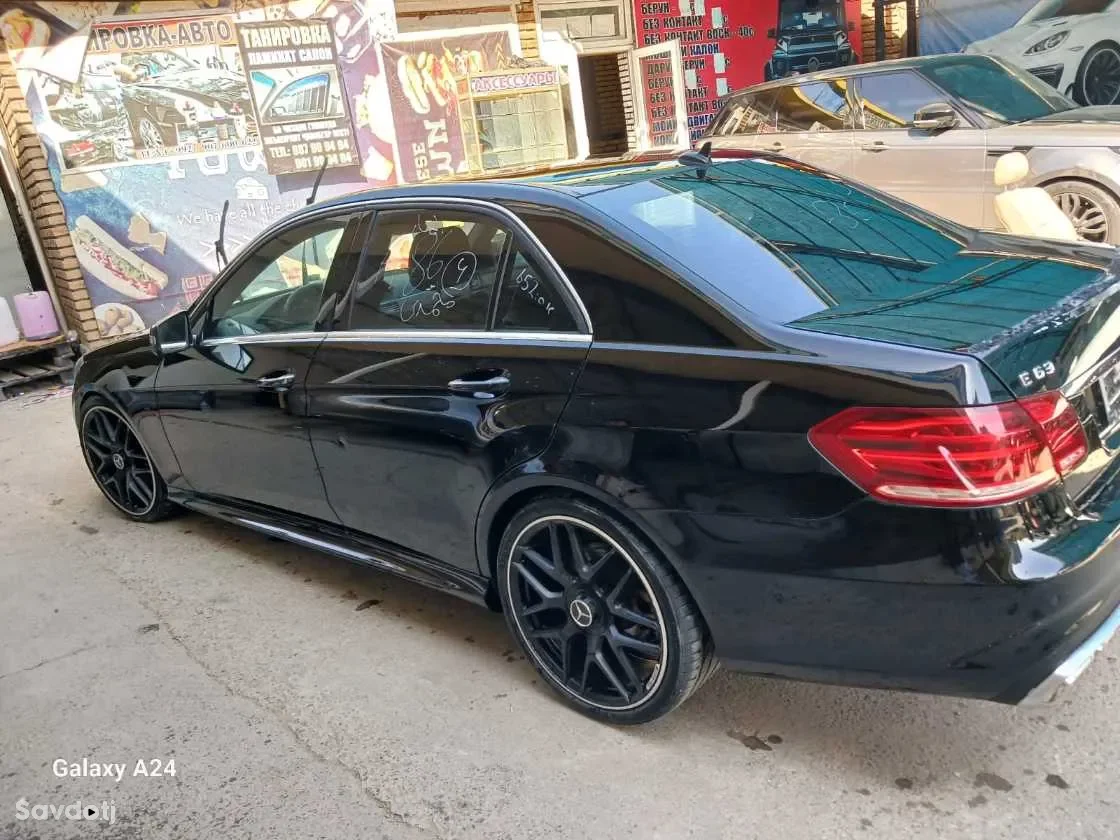 Mercedes-benz E class 2010