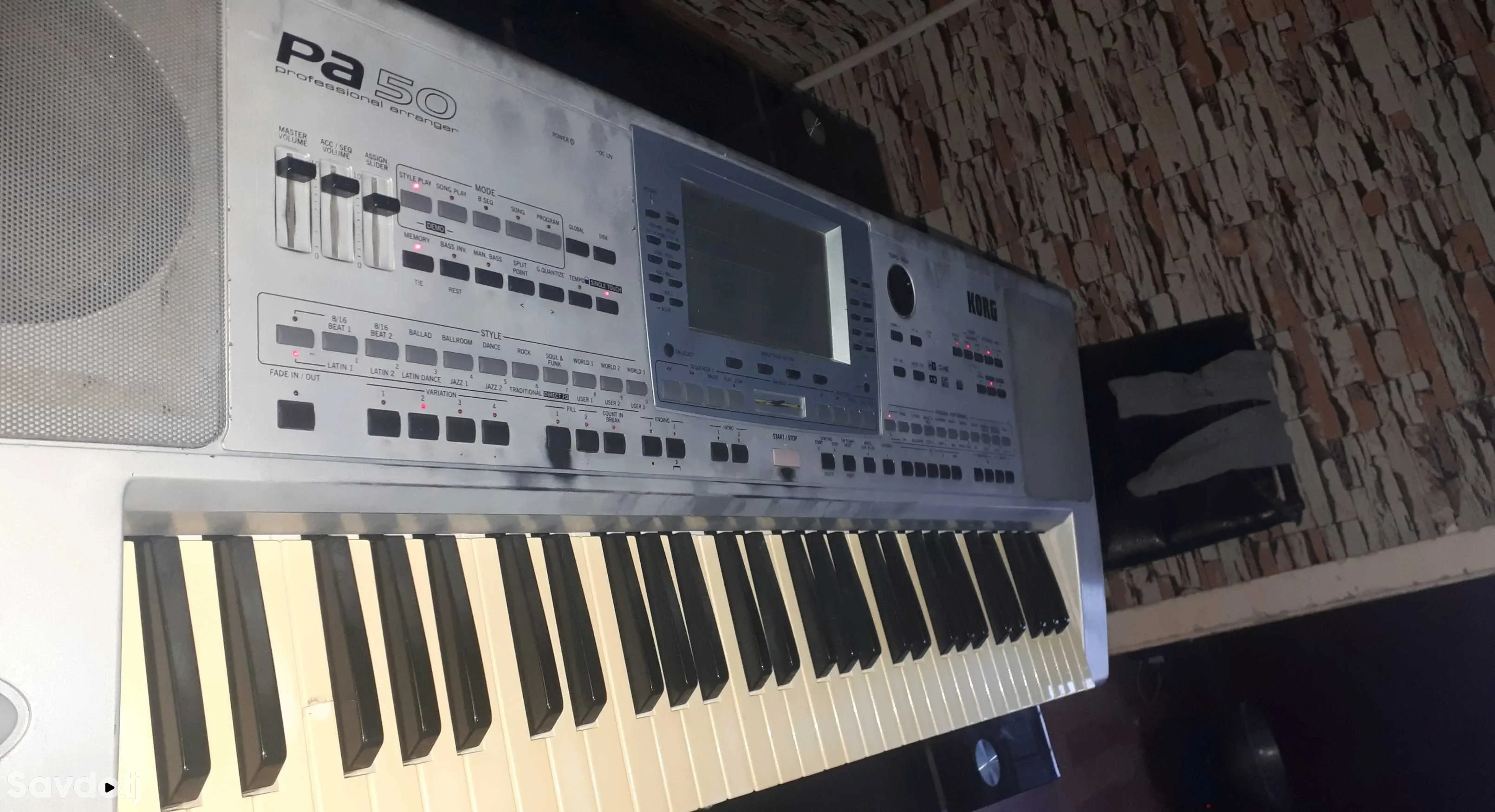 Синтезатор Korg PA 50