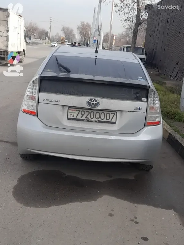 Toyota Prius 2011