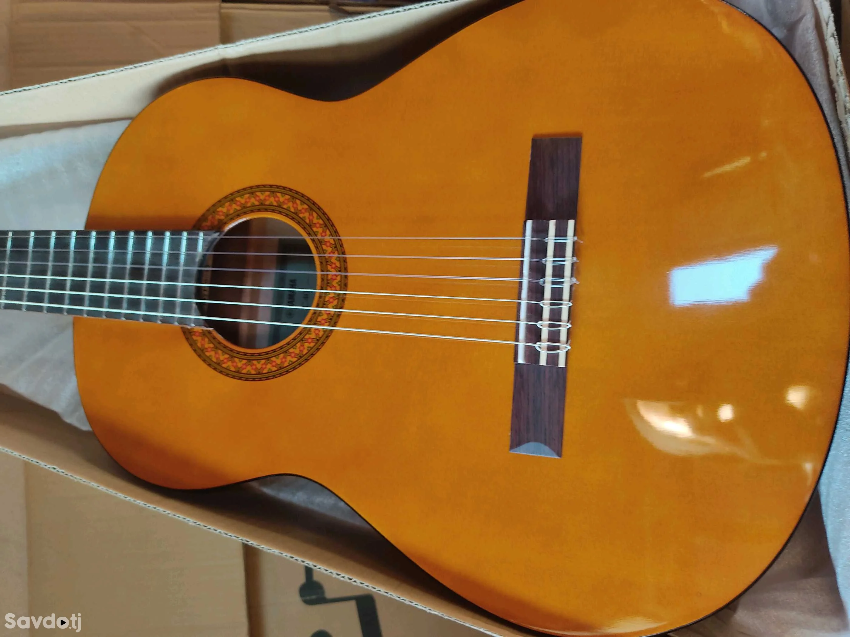 классическая гитара yamaha с 40 