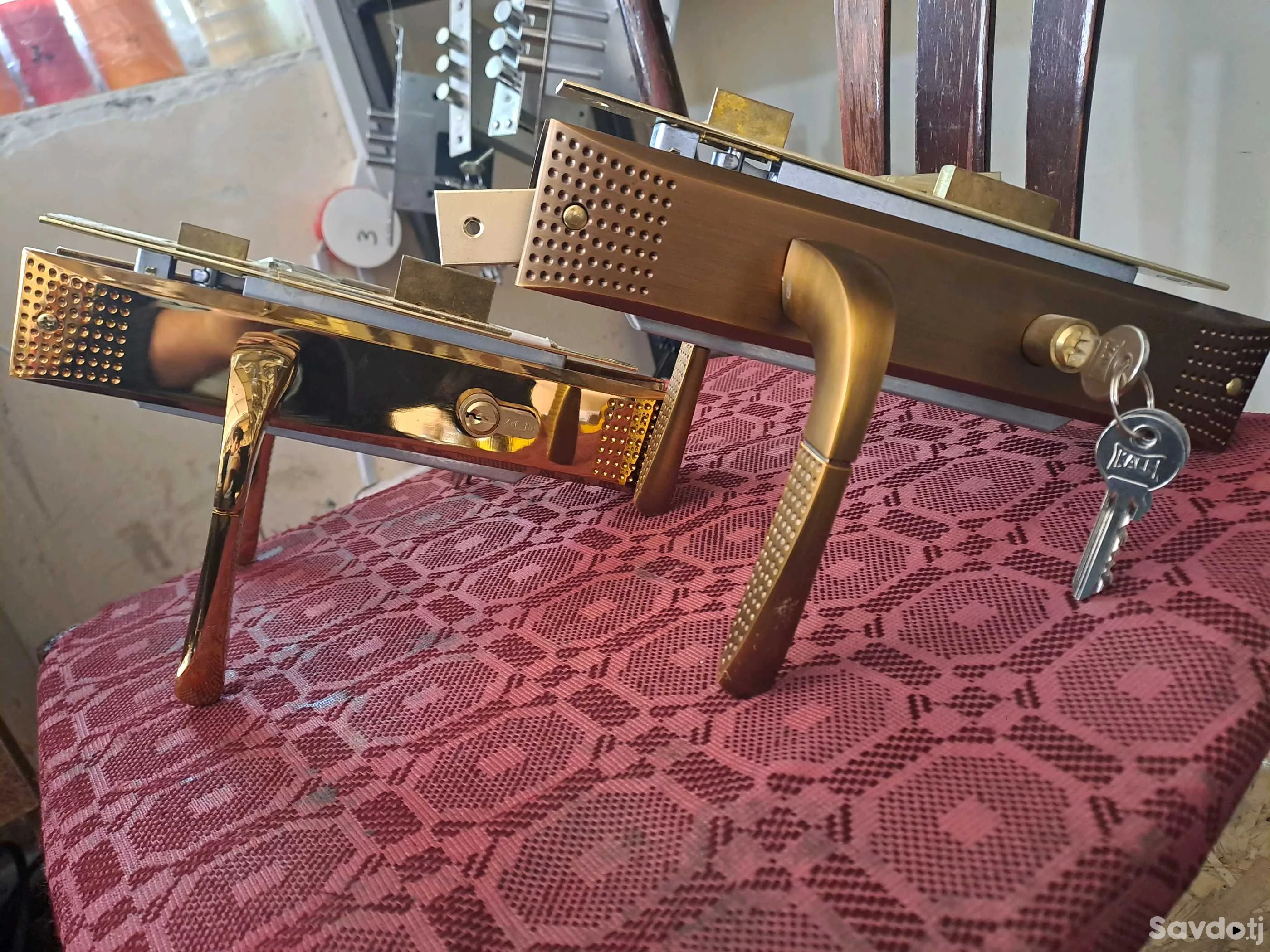 Замки 