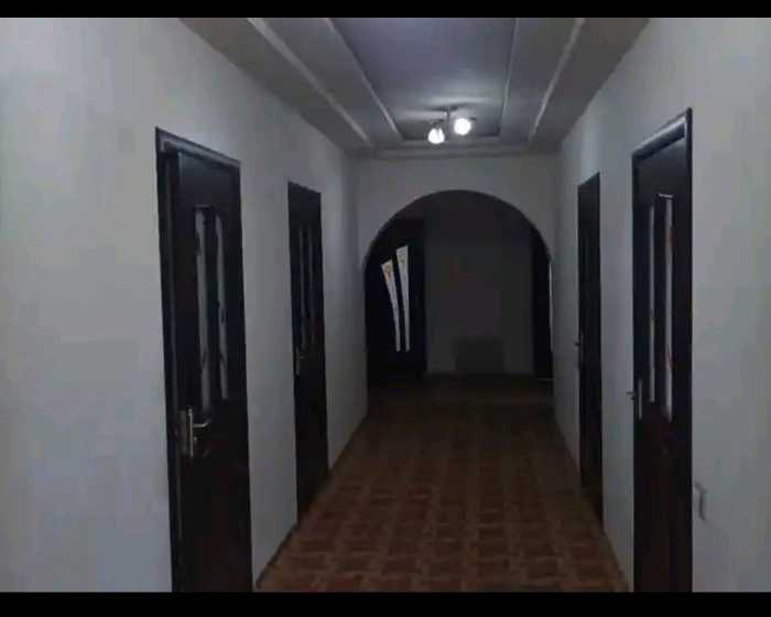 2 этажный, 20-комн. дом, 320 м², 95 соток, Стадиони нав