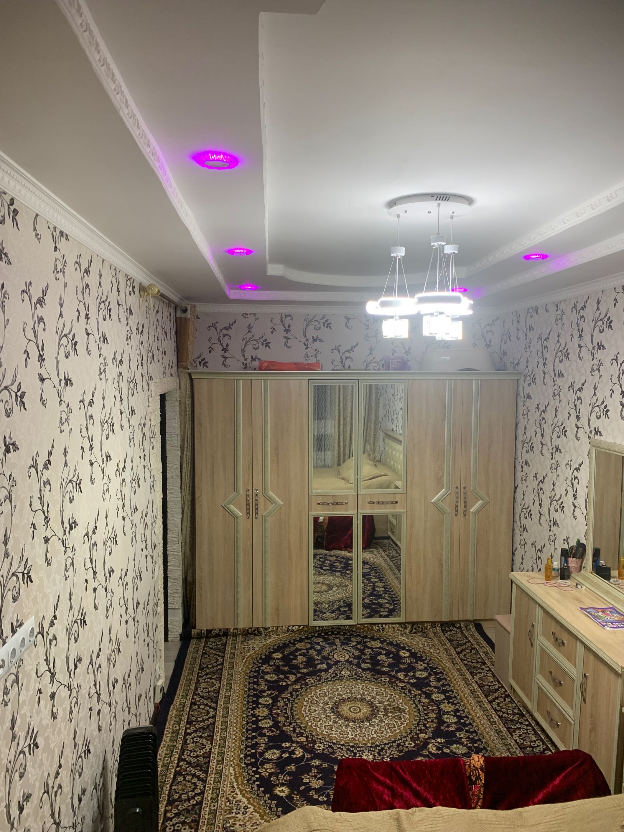 2-к квартира, 3 этаж, 73 м², центр