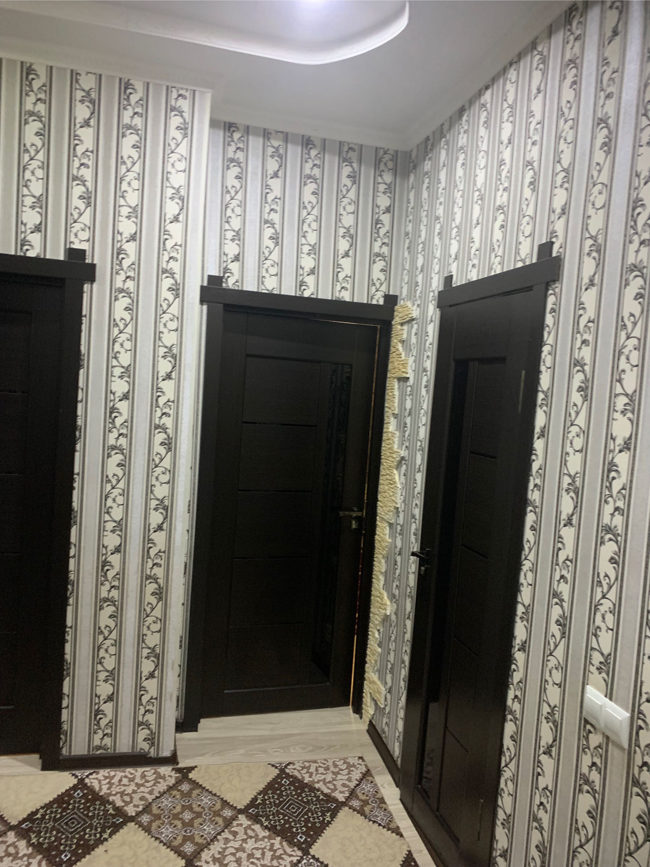 2-к квартира, 3 этаж, 73 м², центр