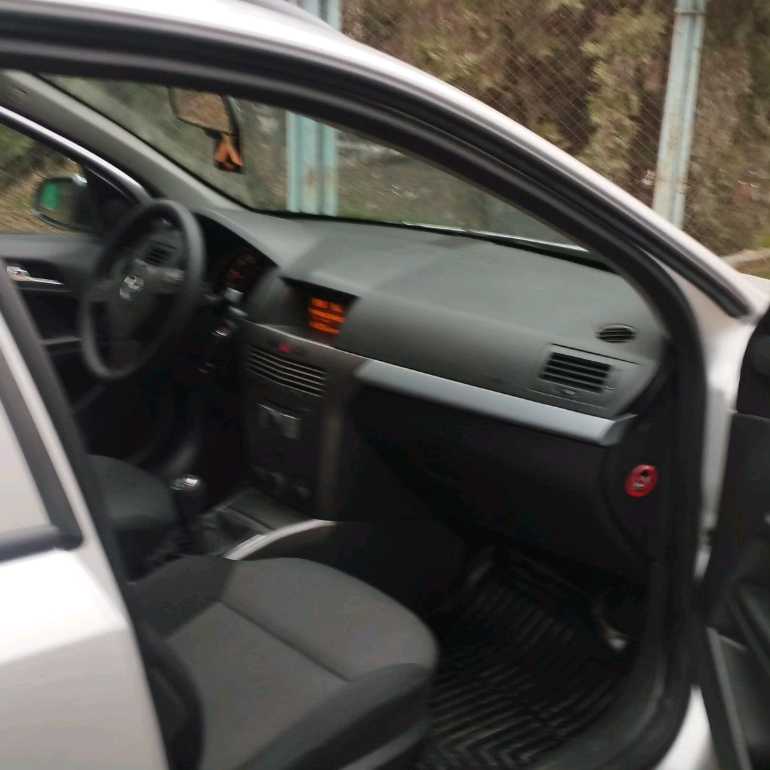 Opel Astra h 2006