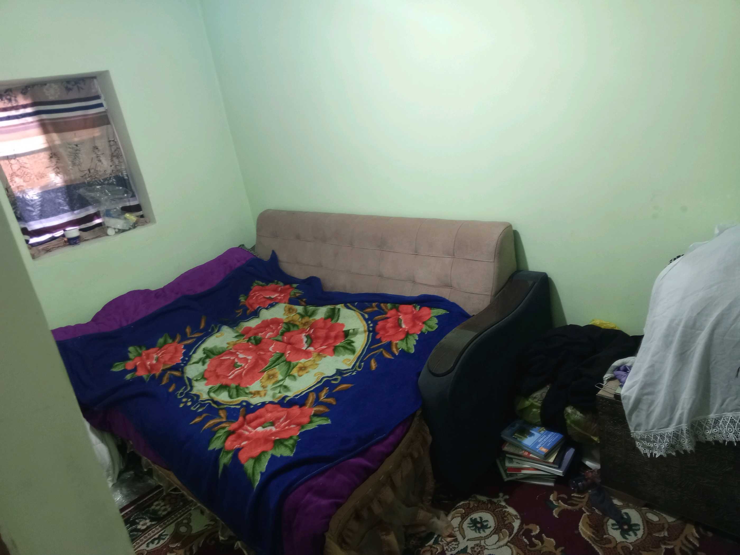 1 этажный, 5-комн. дом, 13 м², 4 соток, Вахдат