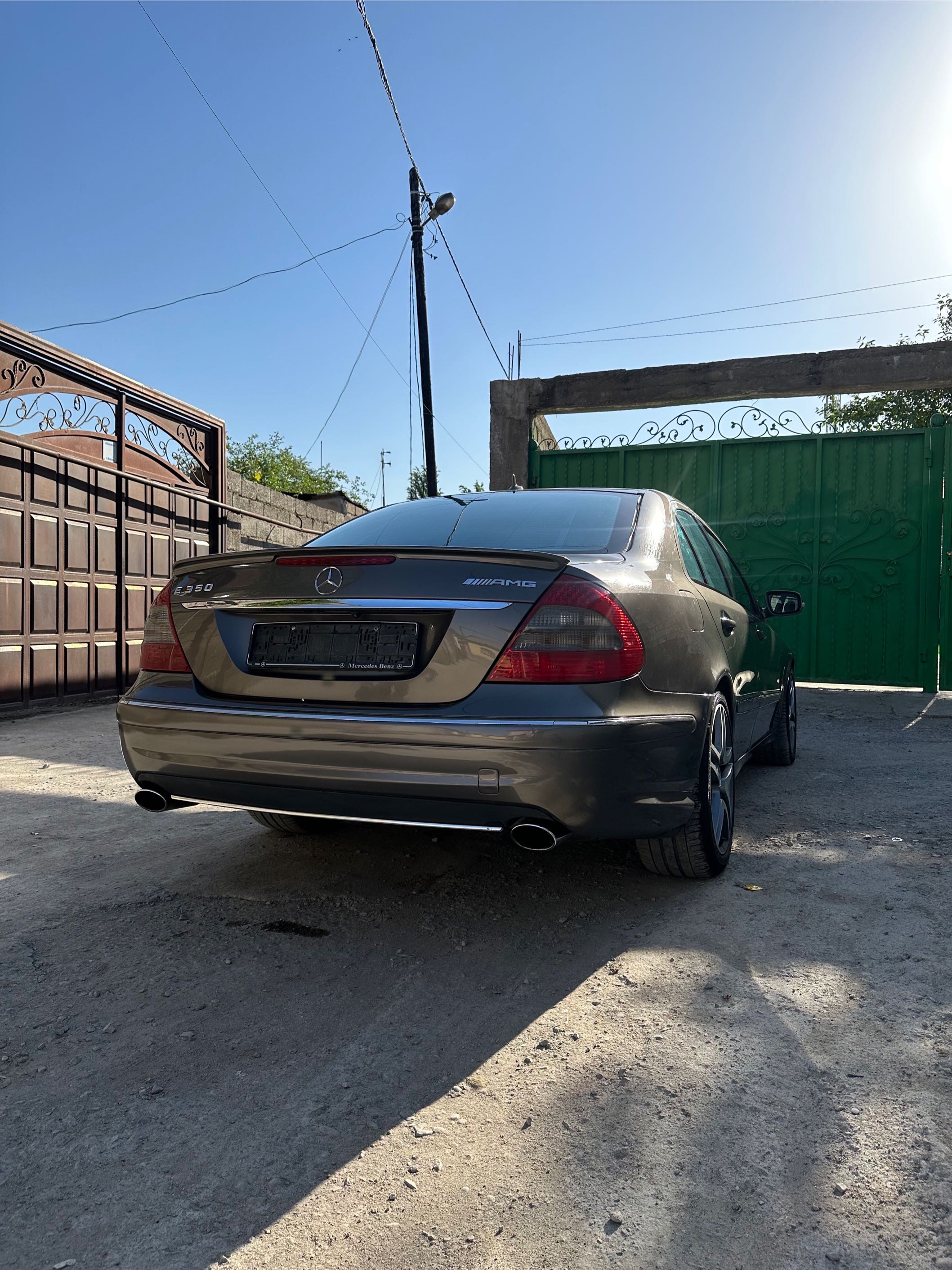 Mercedes-benz E class 2008