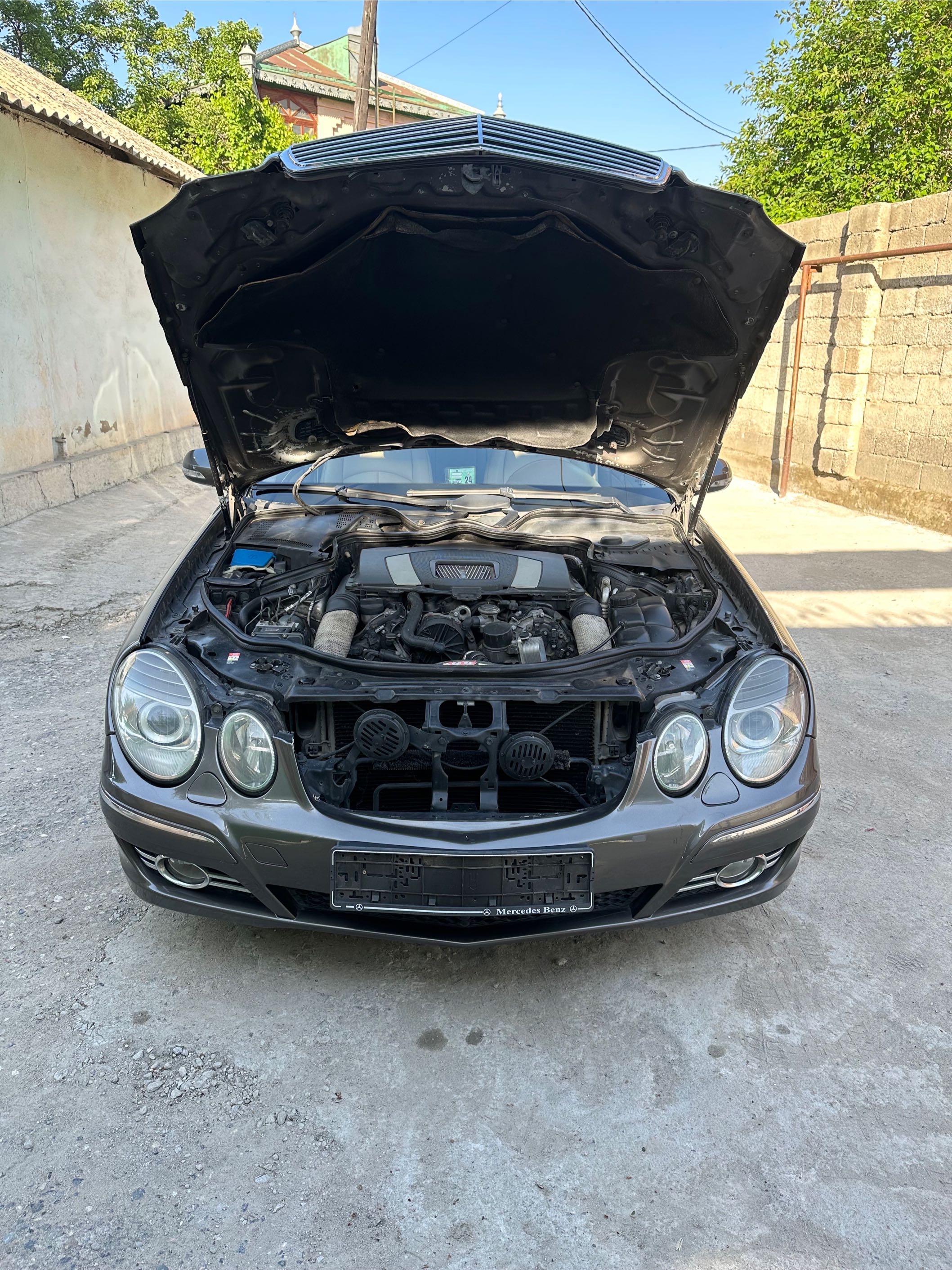 Mercedes-benz E class 2008