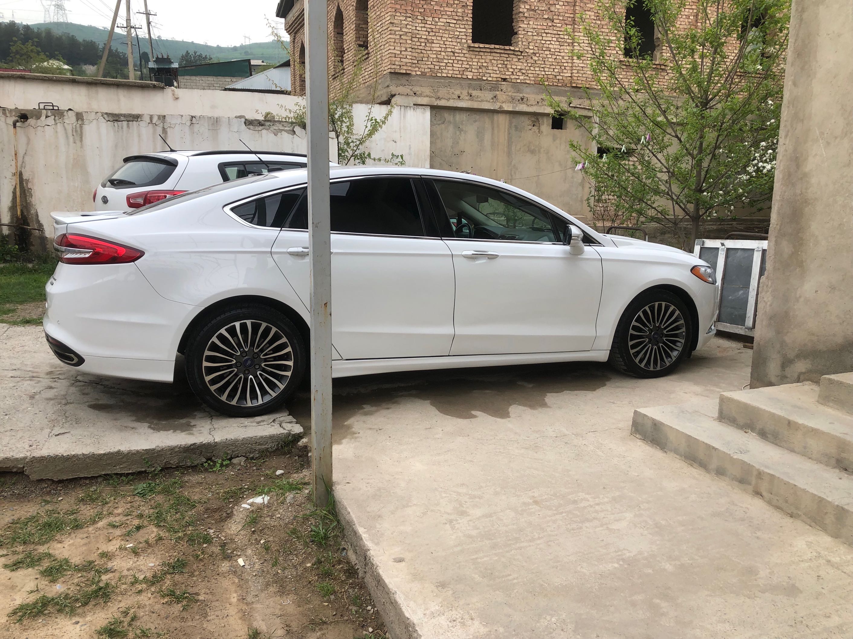 Ford Fusion 2017