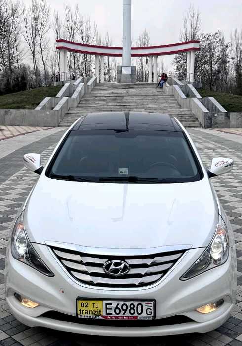Hyundai Sonata 2011