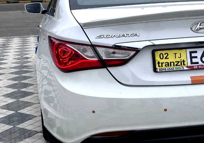 Hyundai Sonata 2011