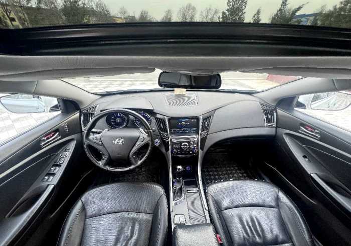 Hyundai Sonata 2011
