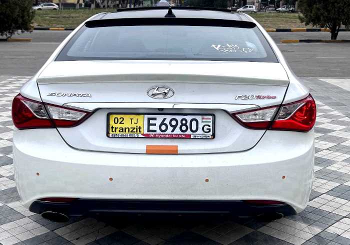 Hyundai Sonata 2011