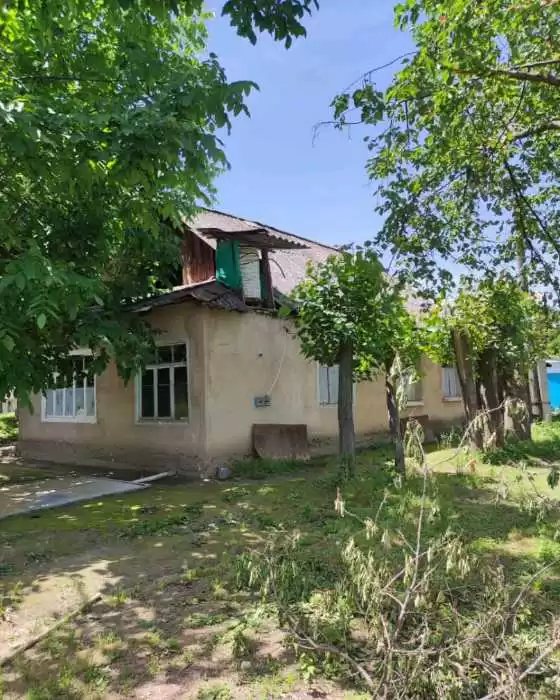 1 этажный, 4-комн. дом, 150 м², 30 соток, ул. Зайналобод, село Дарёбод