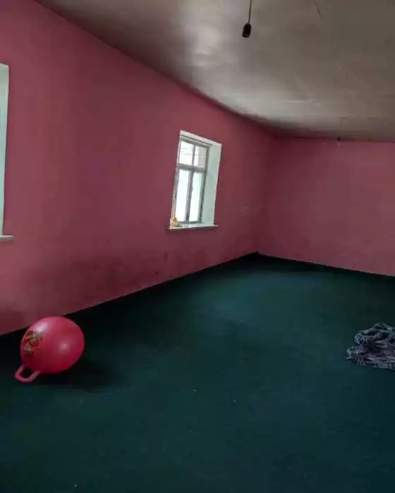 1 этажный, 4-комн. дом, 150 м², 30 соток, ул. Зайналобод, село Дарёбод