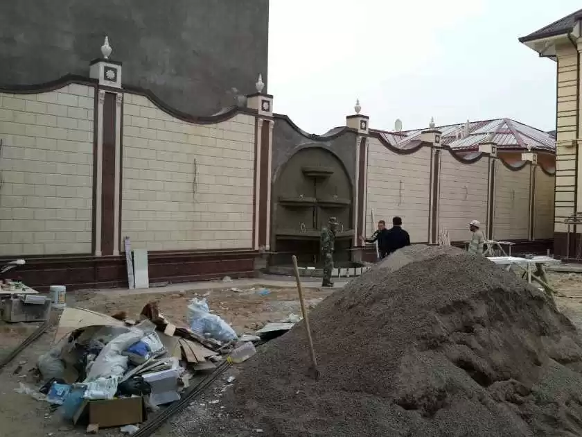 Хизмат расонии Декори девор бо Травертин 