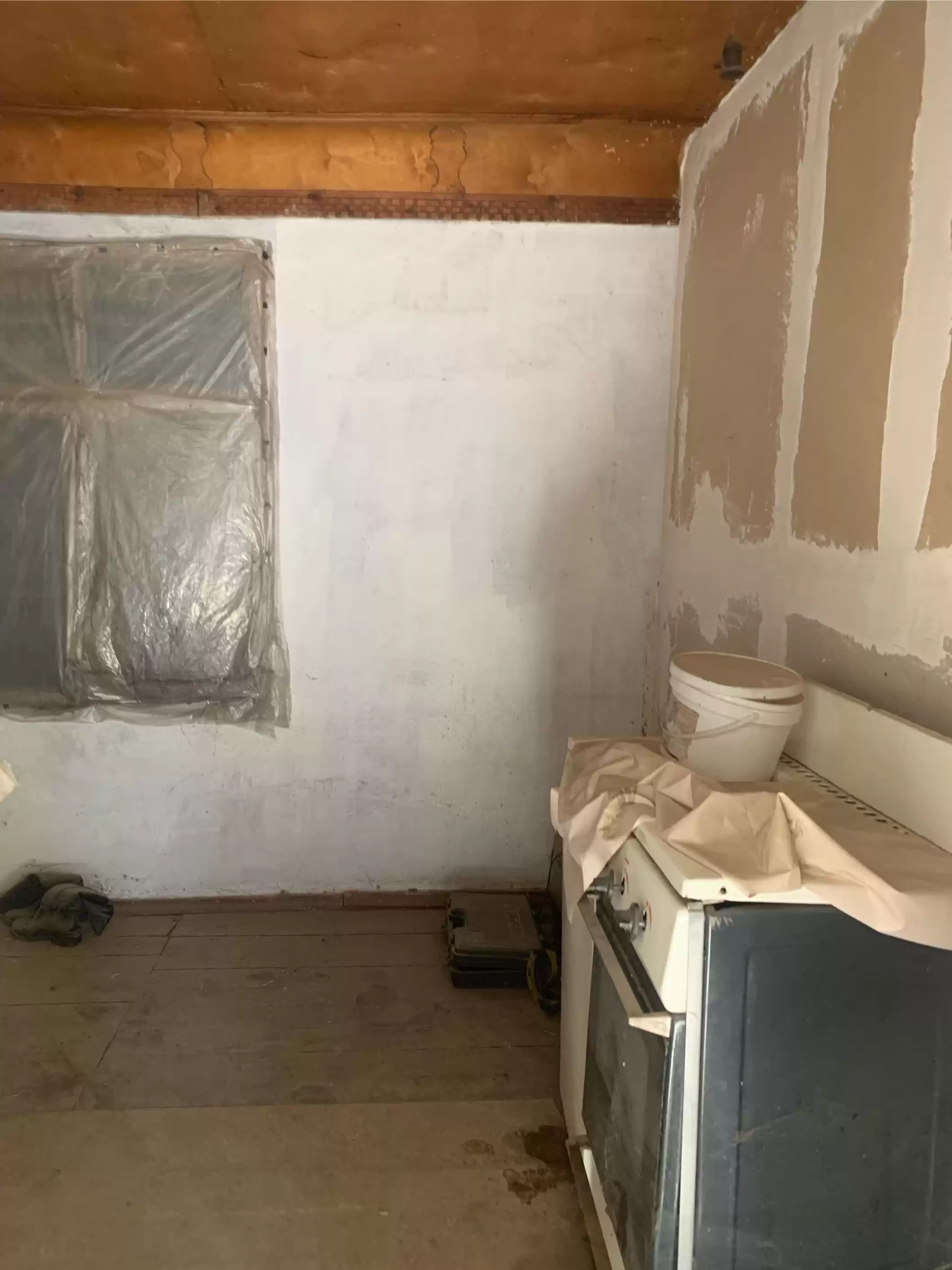 1 этажный, 6-комн. дом, 144 м², 4 соток, сзади 17 школы