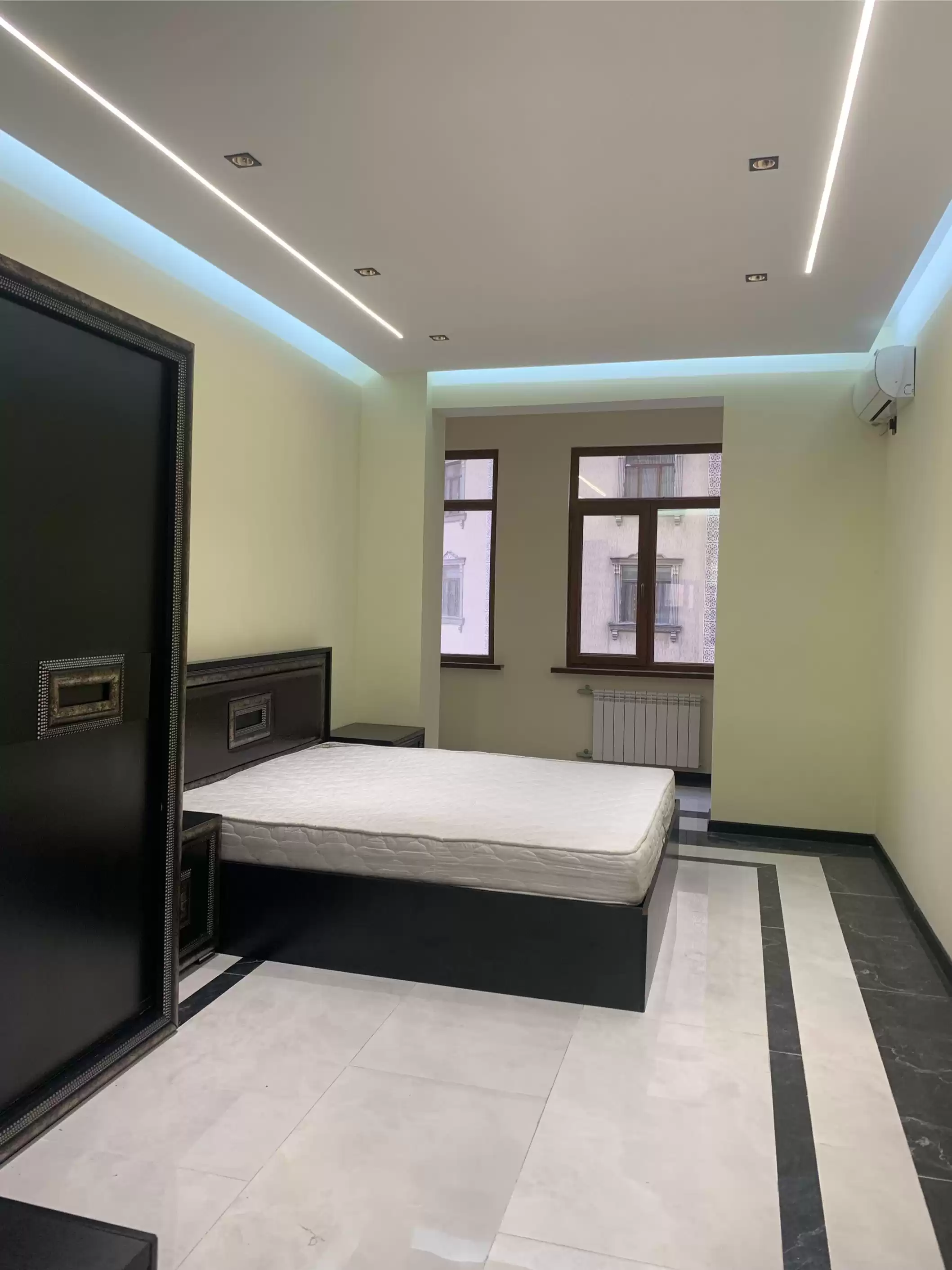 2-к квартира, 5 этаж, 100 м², дом печати