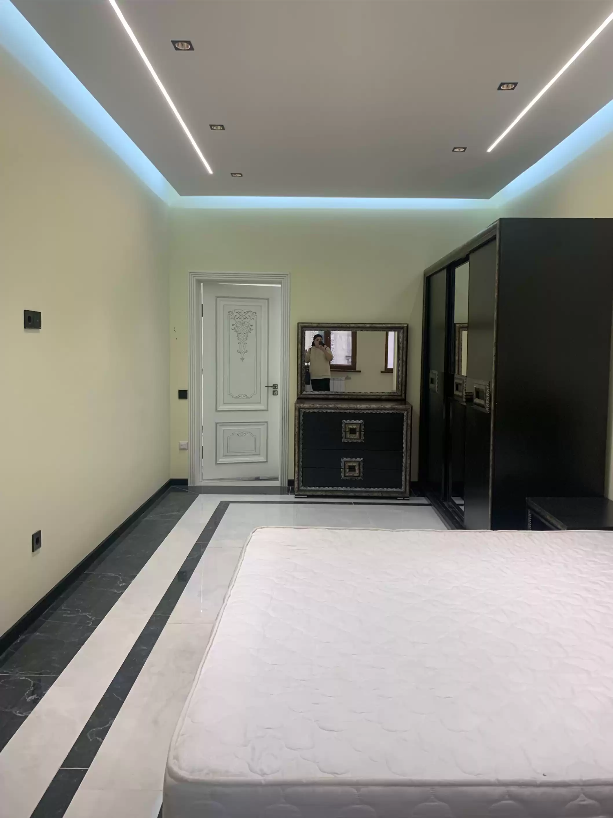 2-к квартира, 5 этаж, 100 м², дом печати