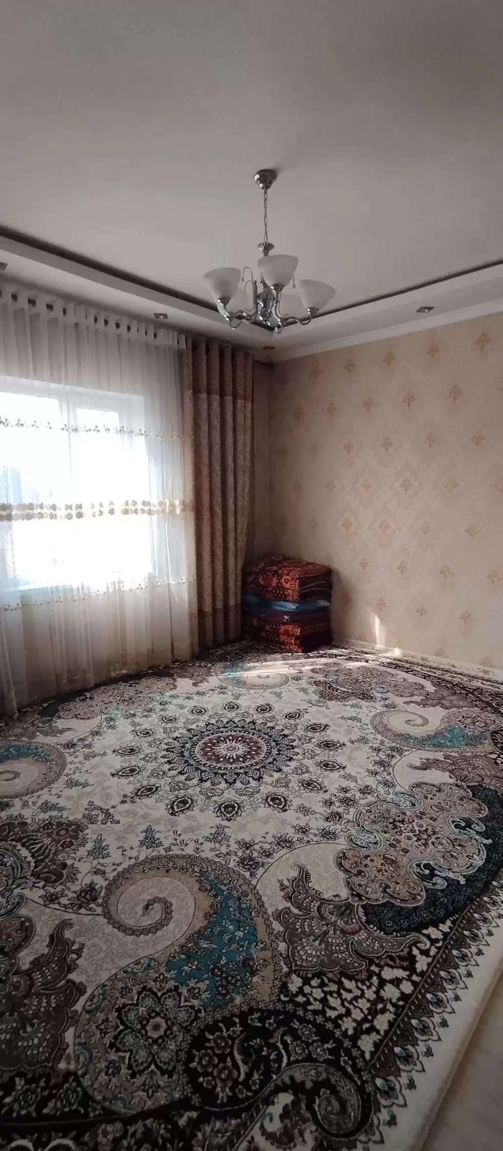 2-к квартира, 3 этаж, 40 м², фирдавси