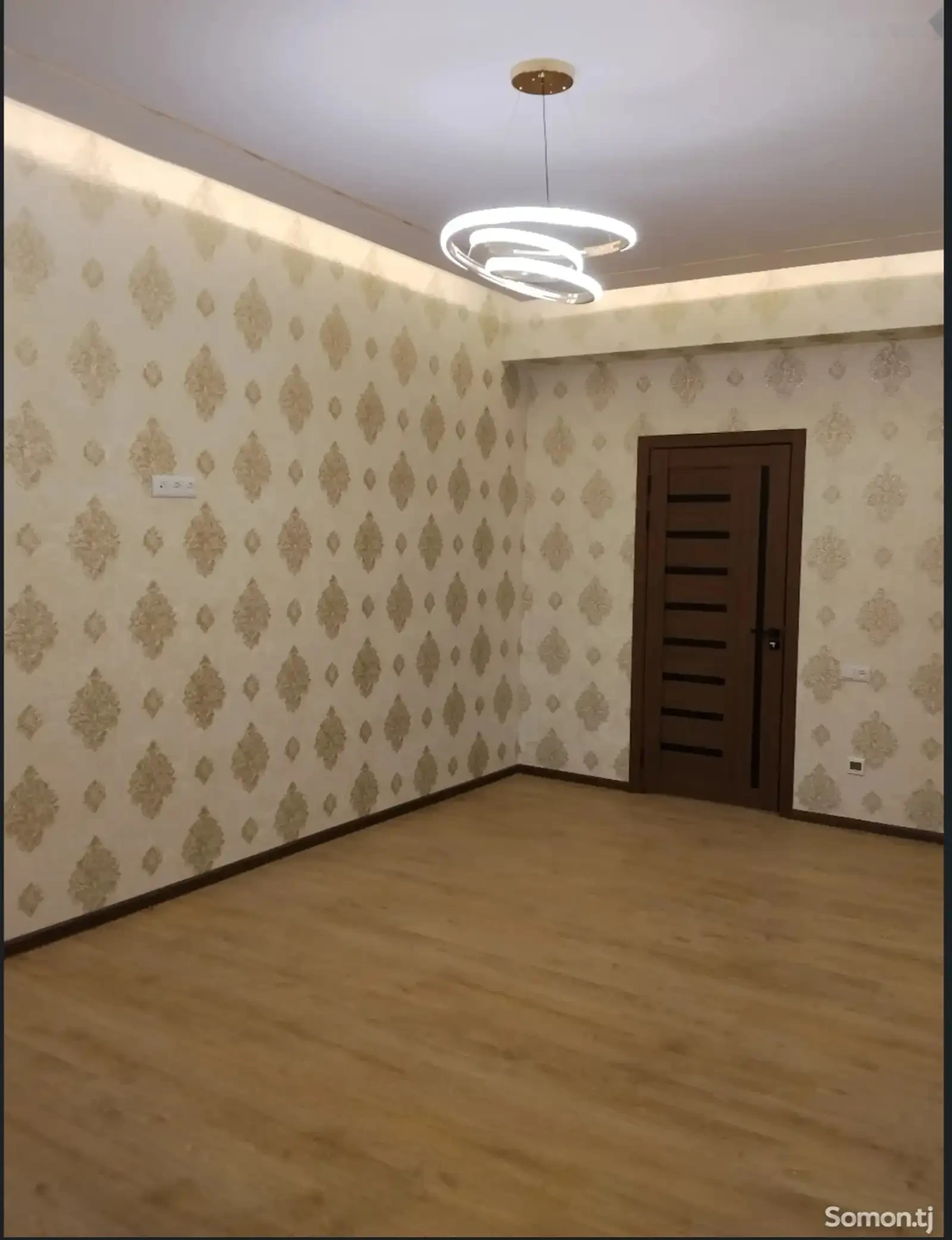 3-комн. квартира, 8 этаж, 93 м², Шелкокомбинат — фото 2