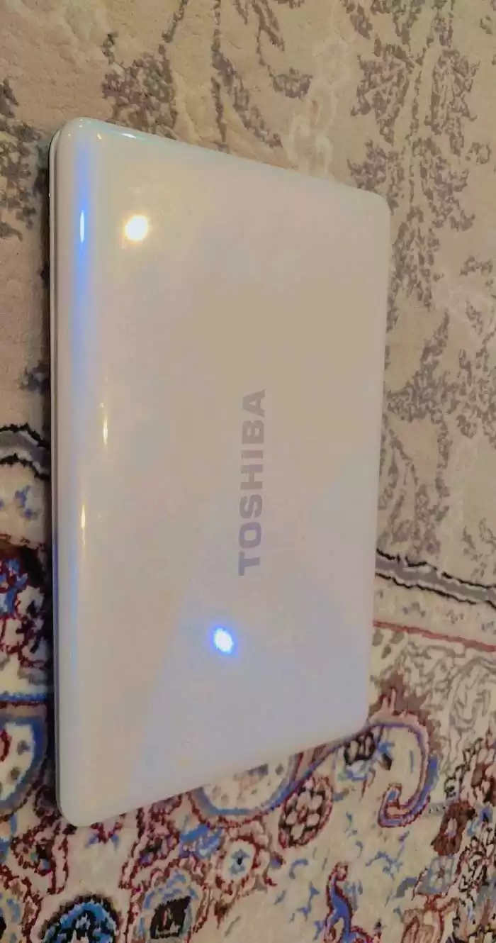Ноутбук Toshiba