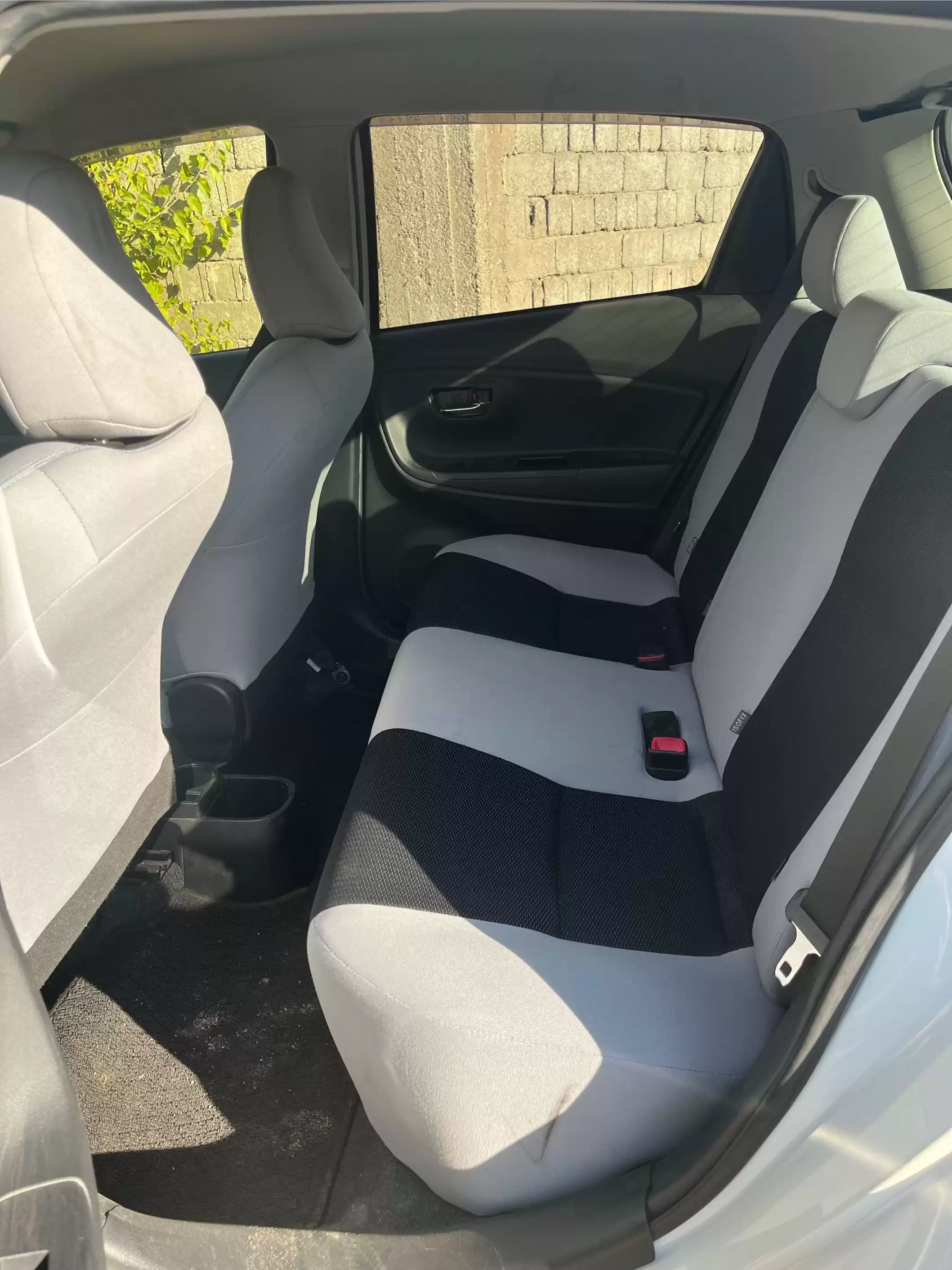 Toyota Vitz 2015