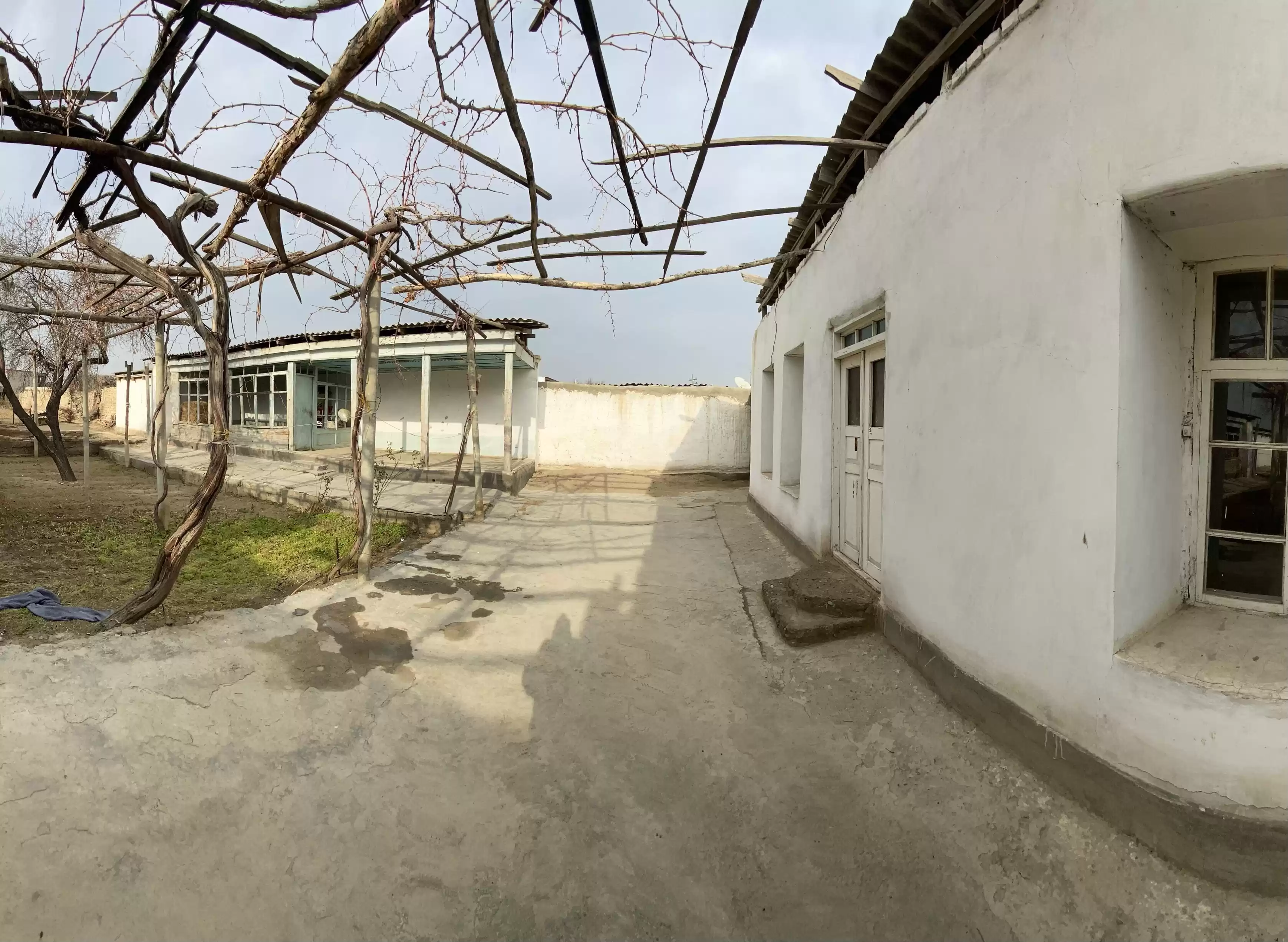 1 этажный, 2-комн. дом, 600 м², 6 соток, Бобочон Гафуров село Хистеварз Ул фрунзе 4а