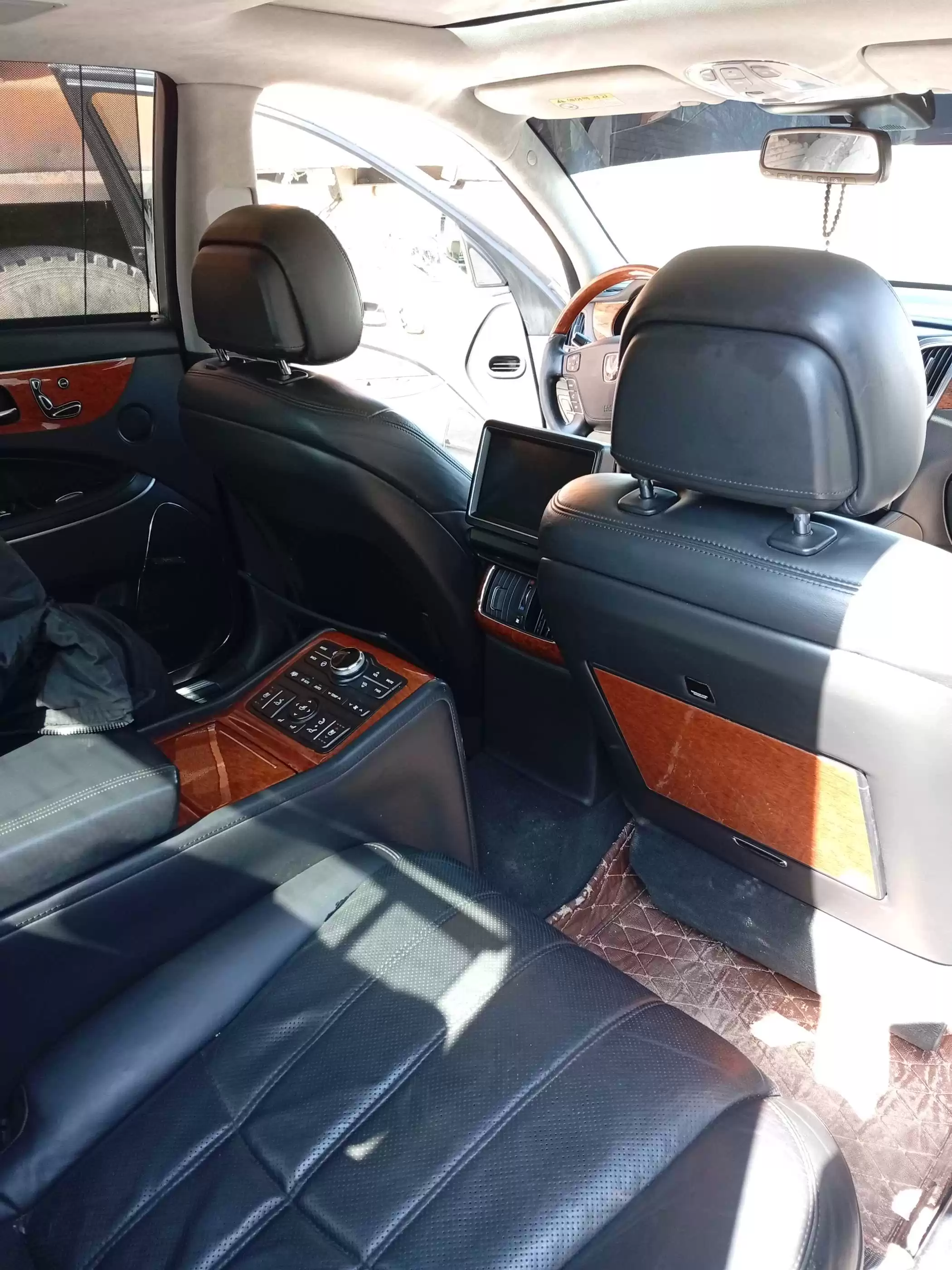 Hyundai Equus 2010