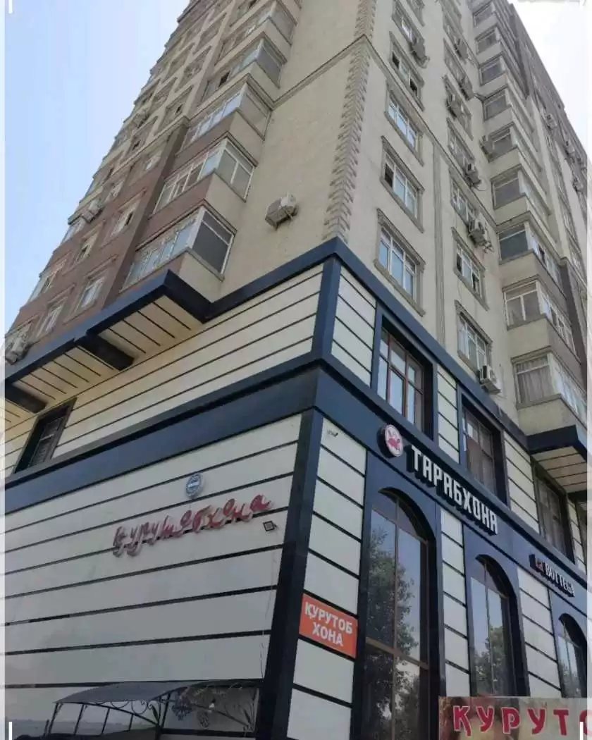 4-к квартира, 8 этаж, 114 м², центральный