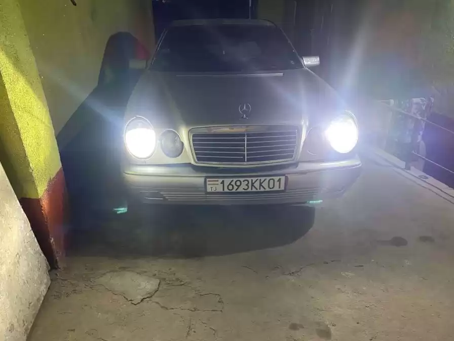 Mercedes-benz E class 1996
