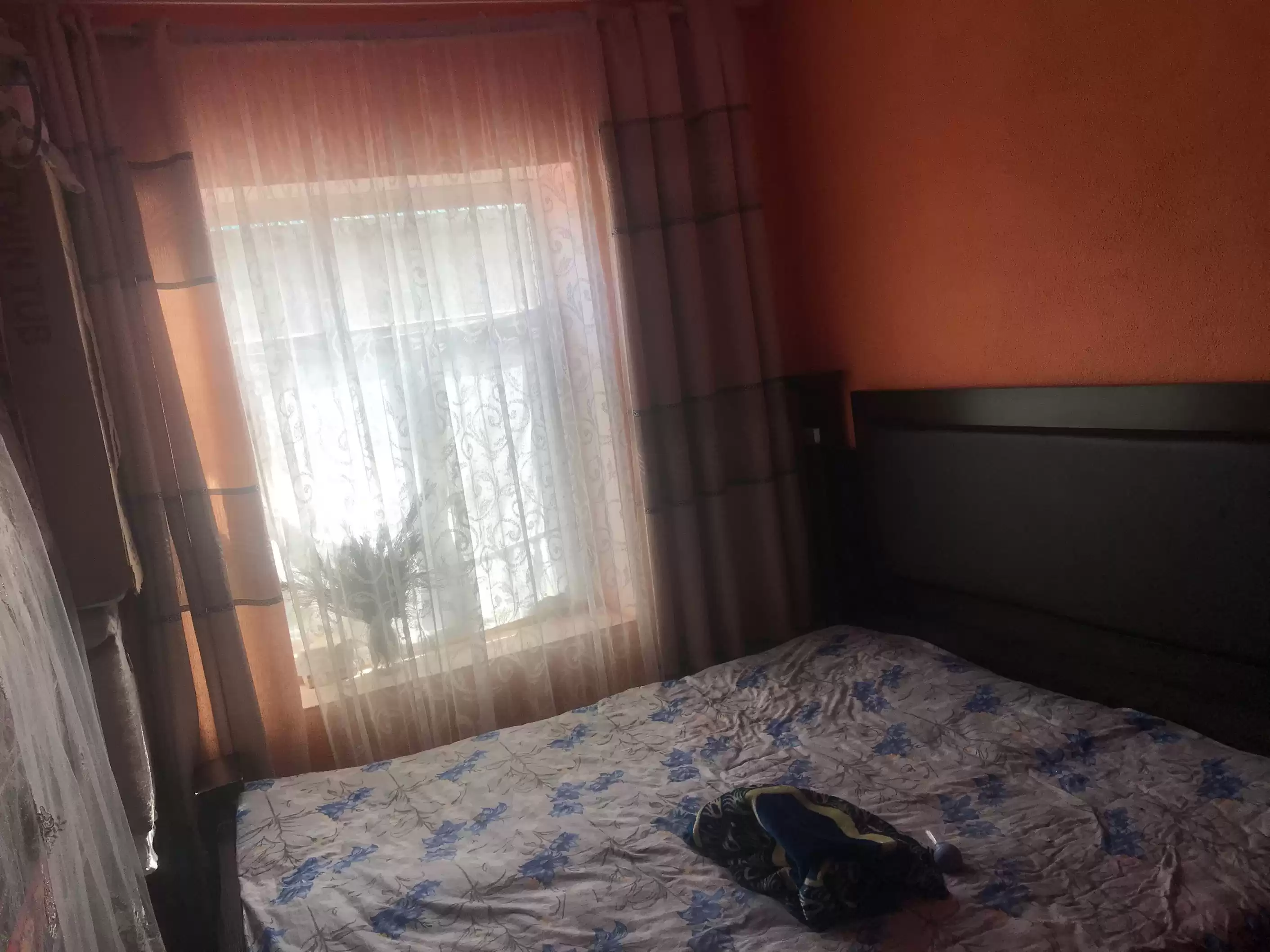 1 этажный, 3-комн. дом, 70 м², 2 соток, истиклол