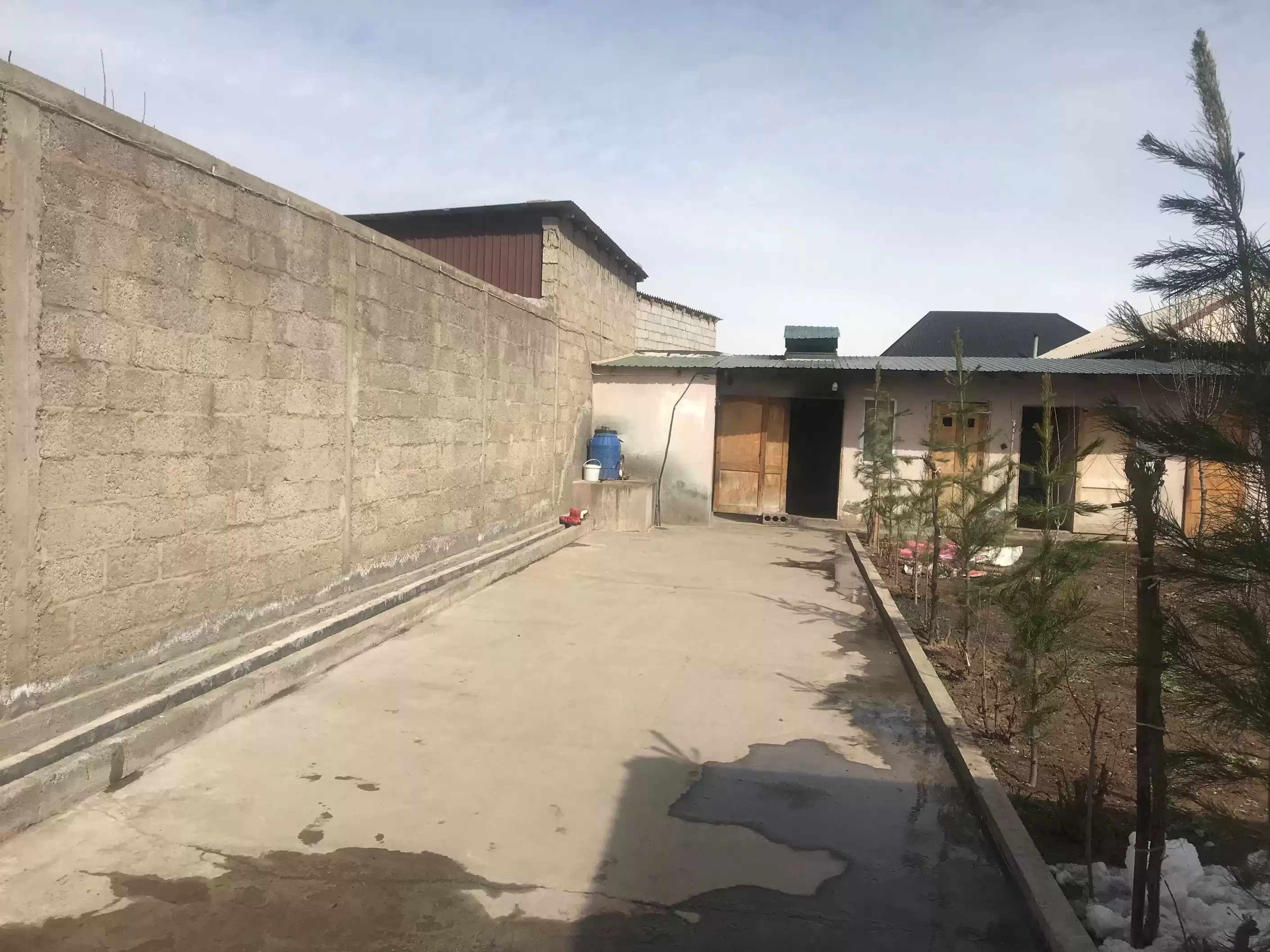 1 этажный, 3-комн. дом, 100 м², 4 соток, истиклол