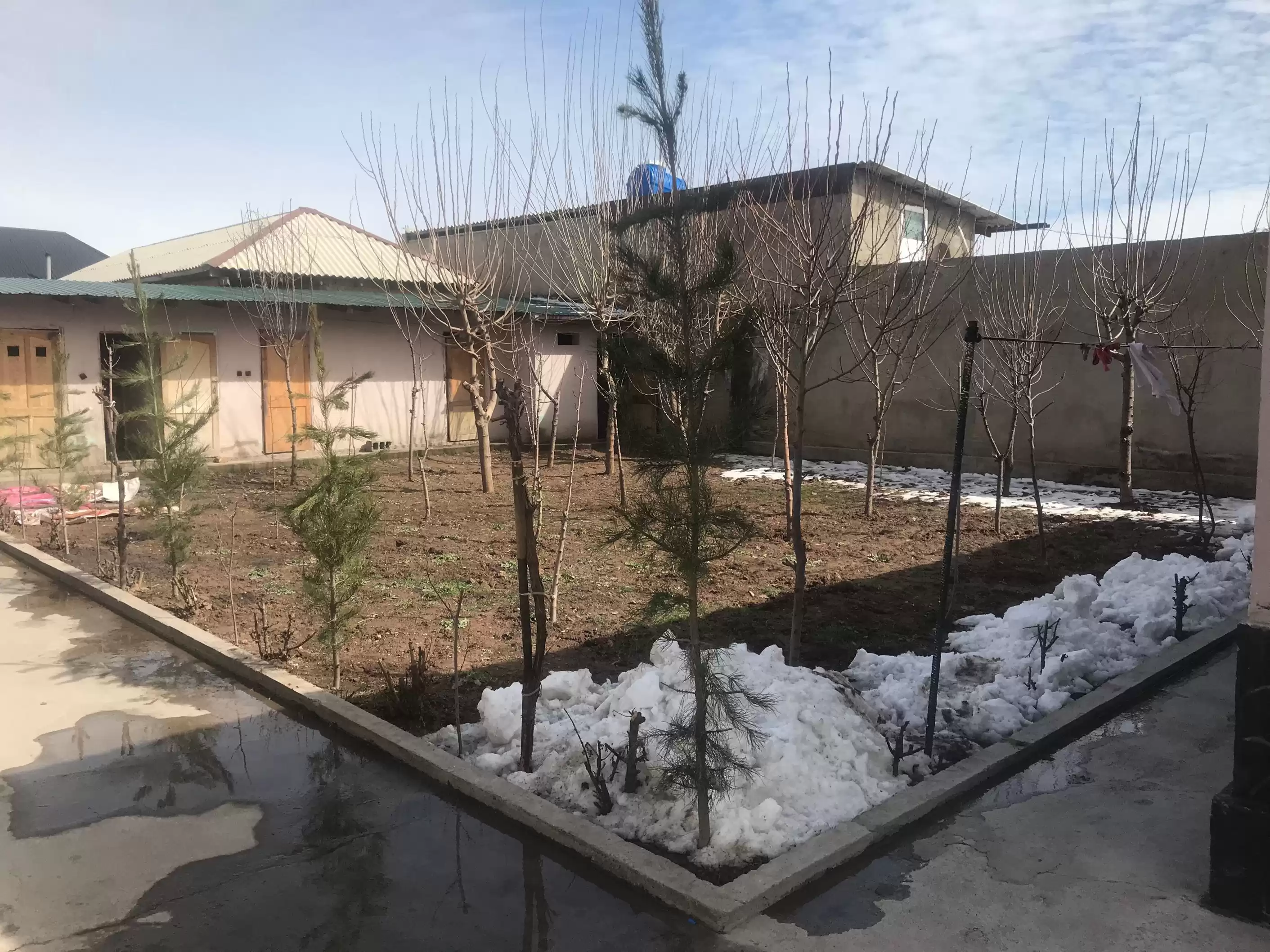 1 этажный, 3-комн. дом, 100 м², 4 соток, истиклол