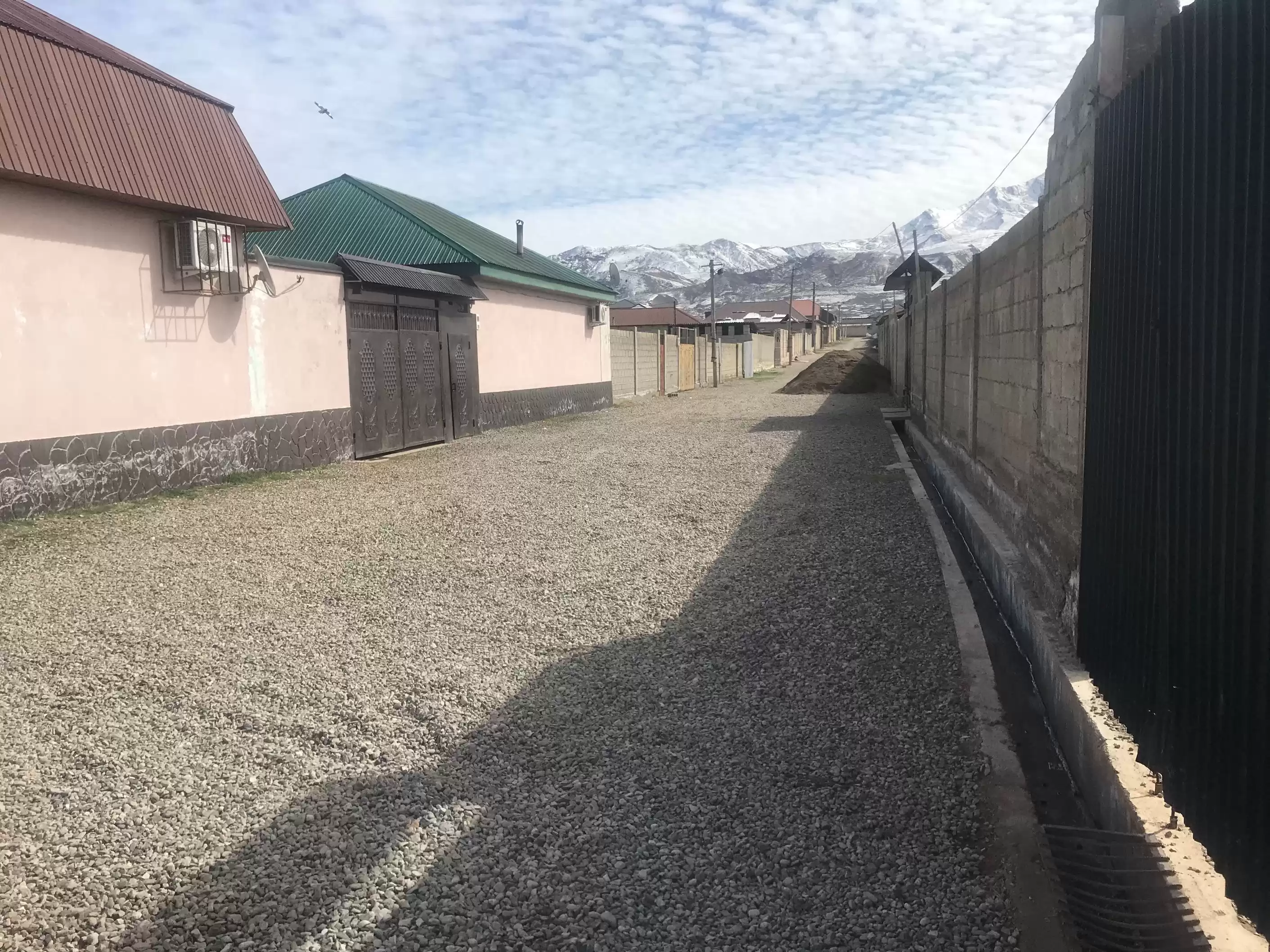 1 этажный, 3-комн. дом, 100 м², 4 соток, истиклол