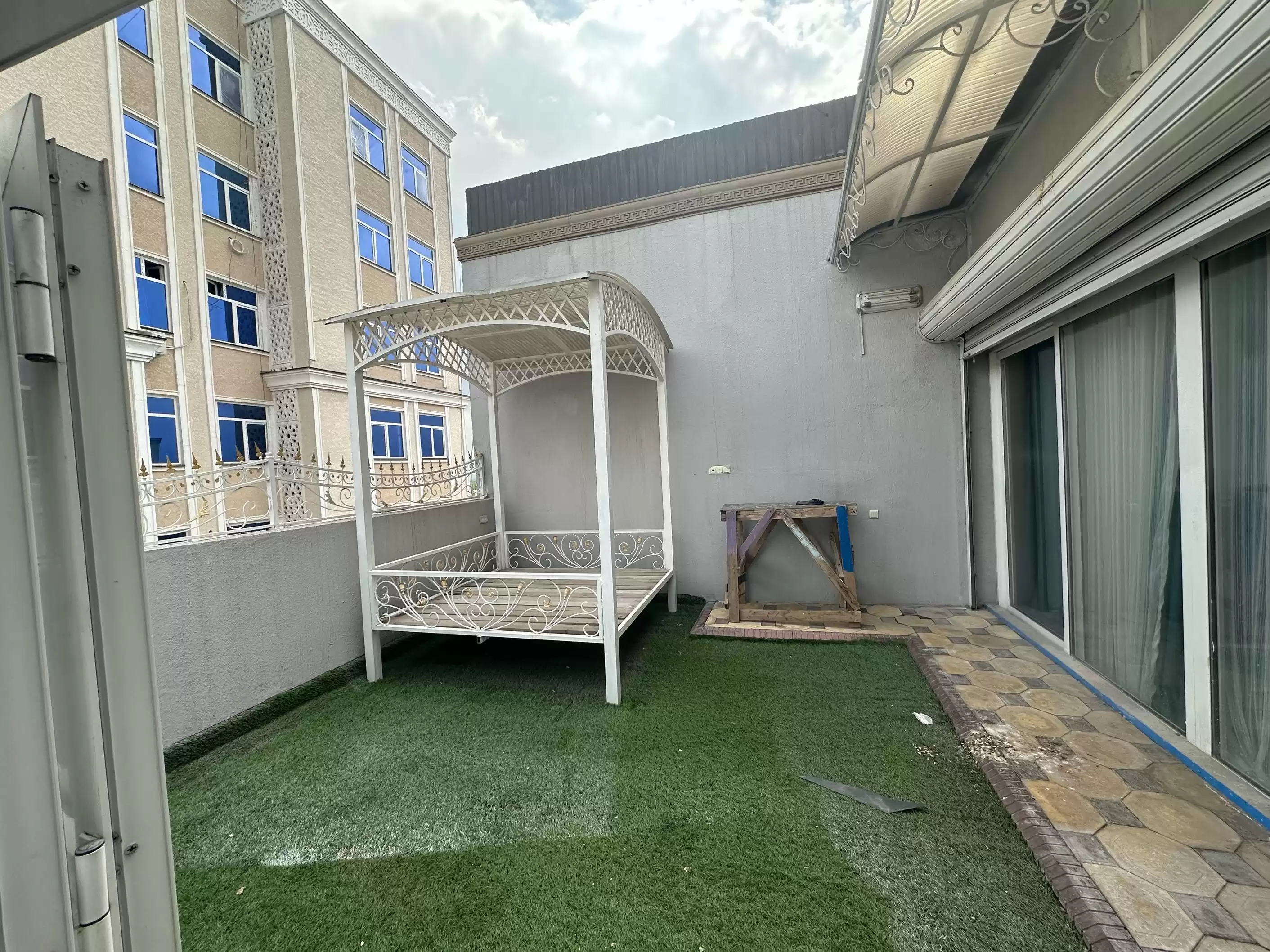 3-к квартира, 11 этаж, 115 м², Молодежный театр
