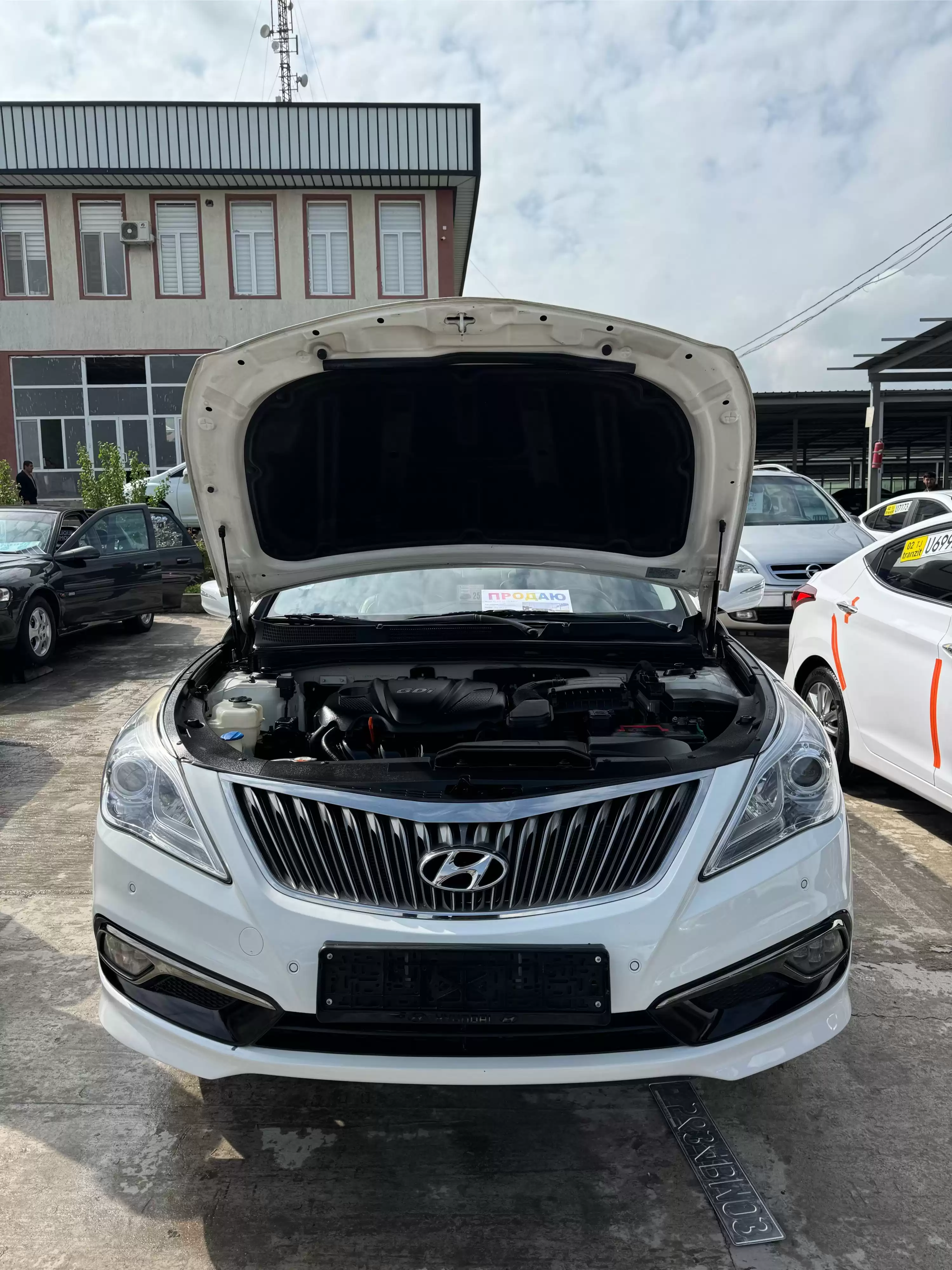 Hyundai Grandeur 2012