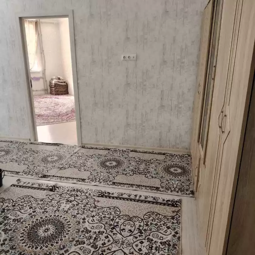 2-к квартира, 1 этаж, 61 м², 33