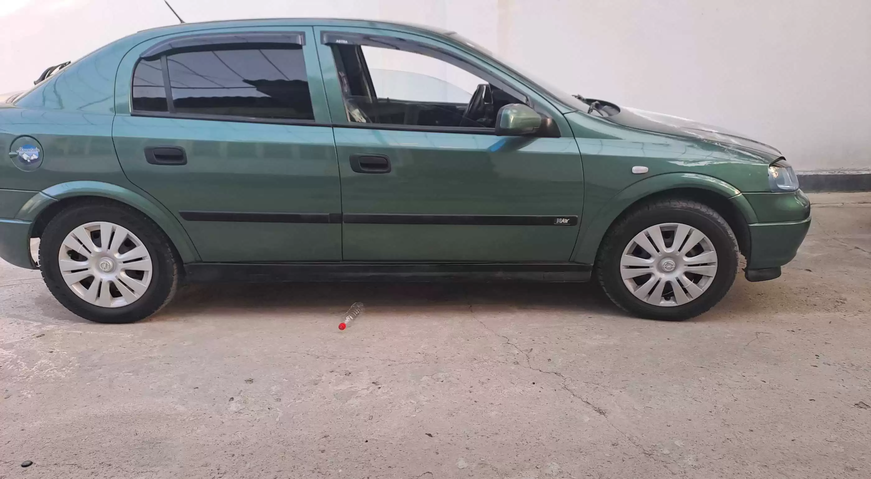 Opel Astra j 2000