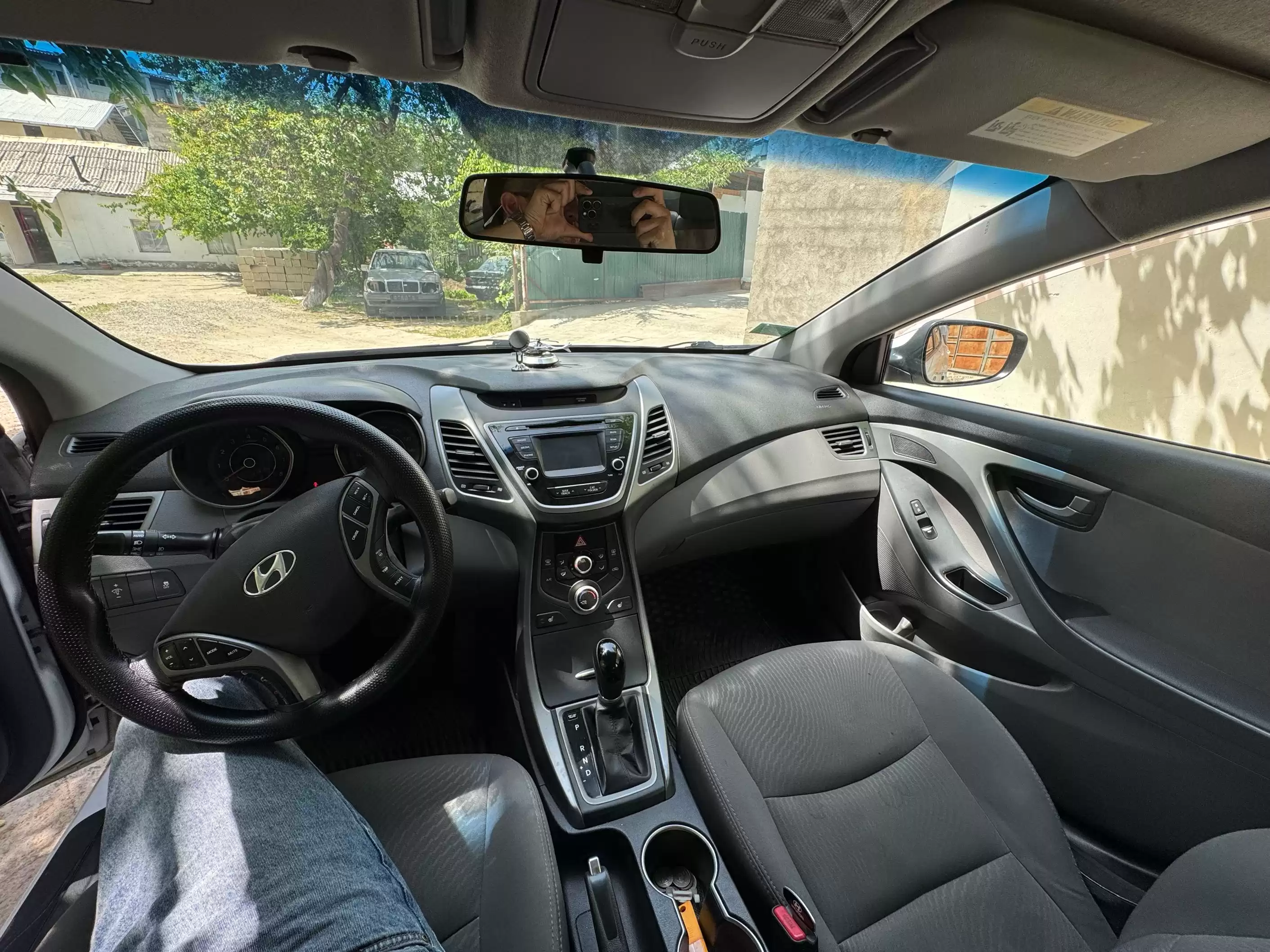 Hyundai Lantra 2014
