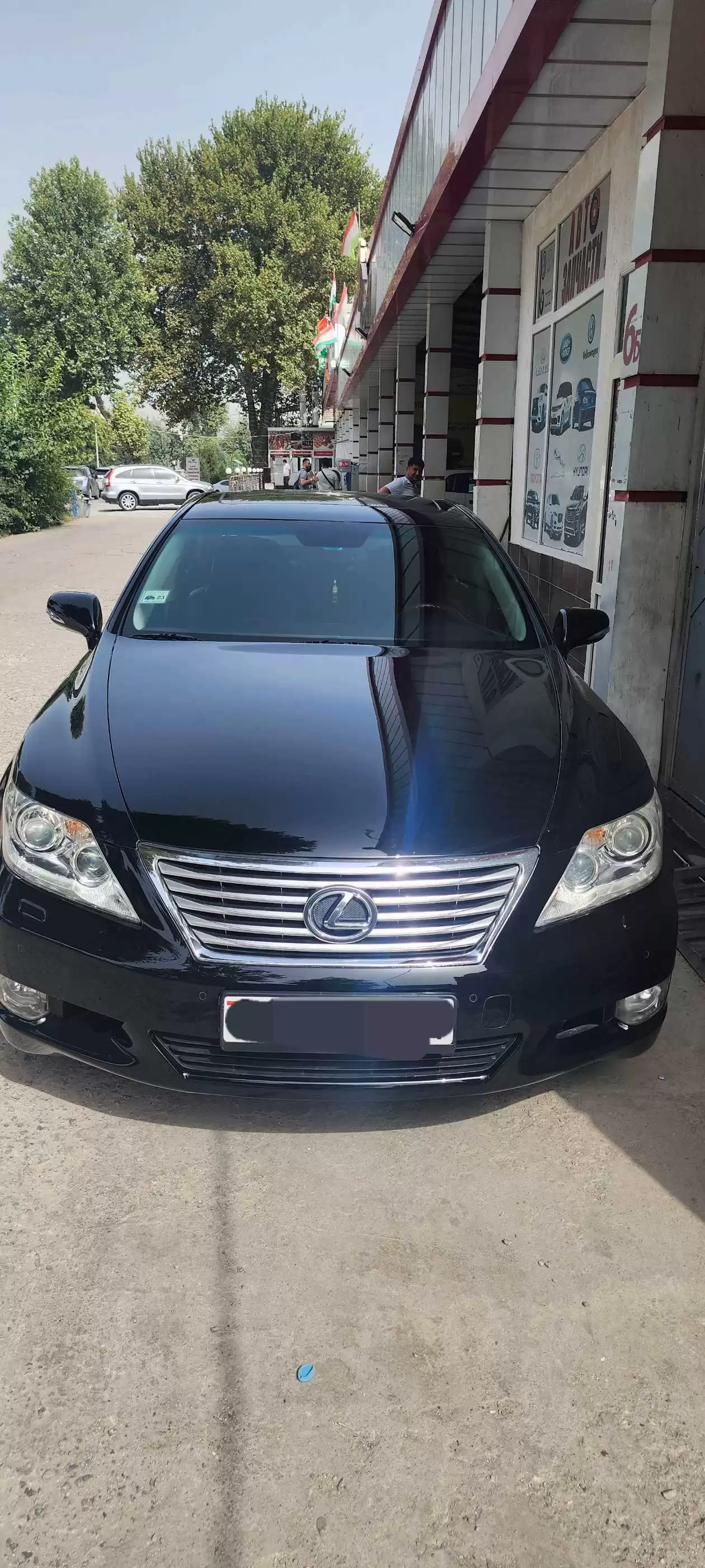 Lexus Ls series 2010