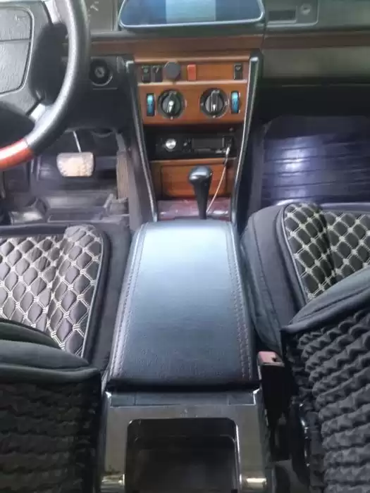 Mercedes-benz E class 1993